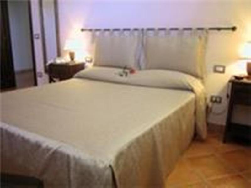 Residence Hotel La Commenda Montefiascone Cameră foto